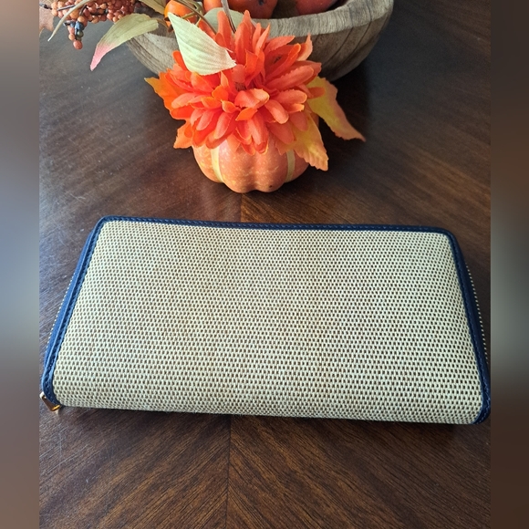 GUCCI HORSEBIT ZIP AROUND WALLET - Picture 3 of 14